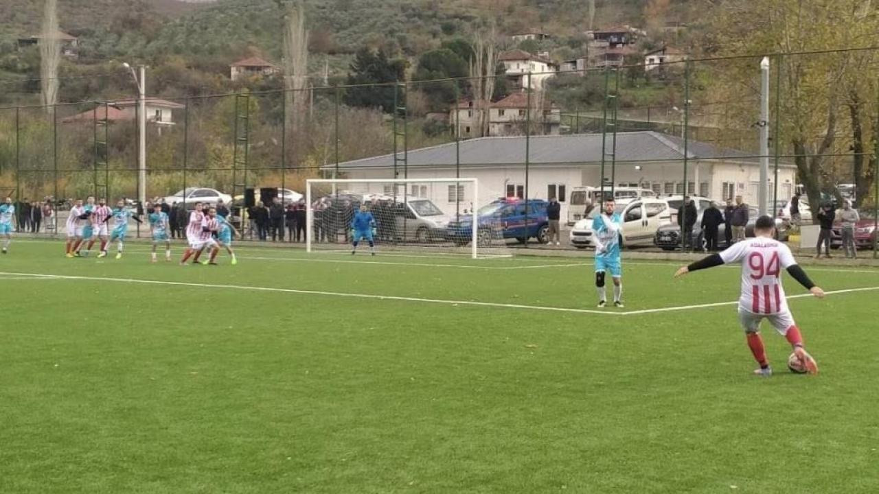 Belediye başkanı maça geldi! Futbolcular coştu: 13 golle zirveyi kaptılar