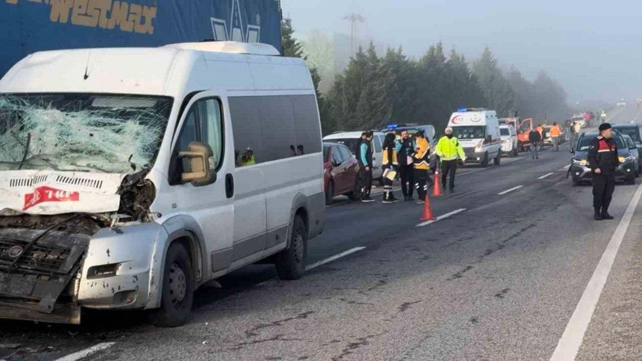Edirne'de 10 aracın karıştığı zincirleme kaza! Çok sayıda yaralı var